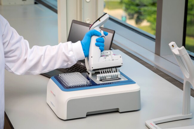 NanoDrop™ Eight Spectrophotometer